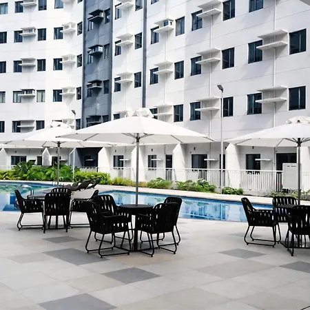 Cozy Japandi 2Br Condo Family Staycation With Wifi By Casa Luntian At The Leaf Residences