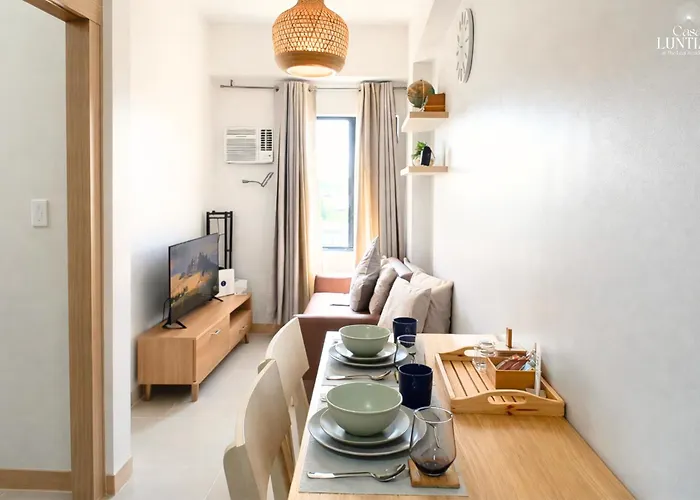 Aparthotel Cozy Japandi 2br Family Staycation With Wifi By Casa Luntian At The Leaf Residences